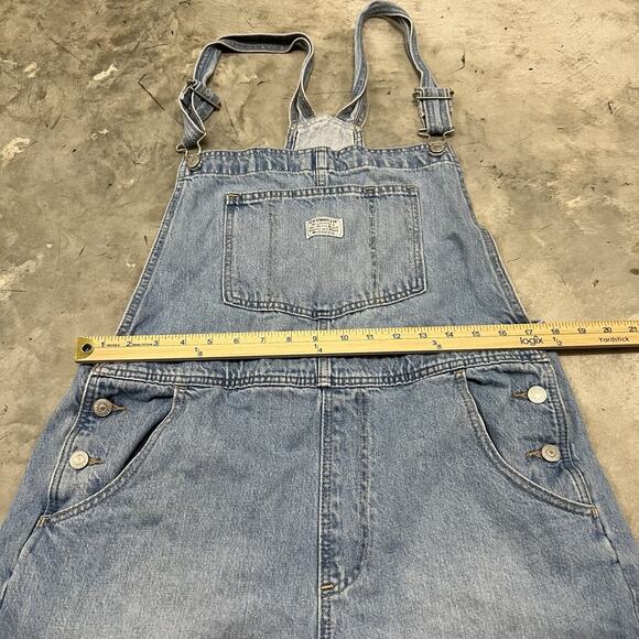 Levi Strauss & Co Overall Shorts Womens Size Large Cotton Denim Light/Med Wash - Picture 6 of 10